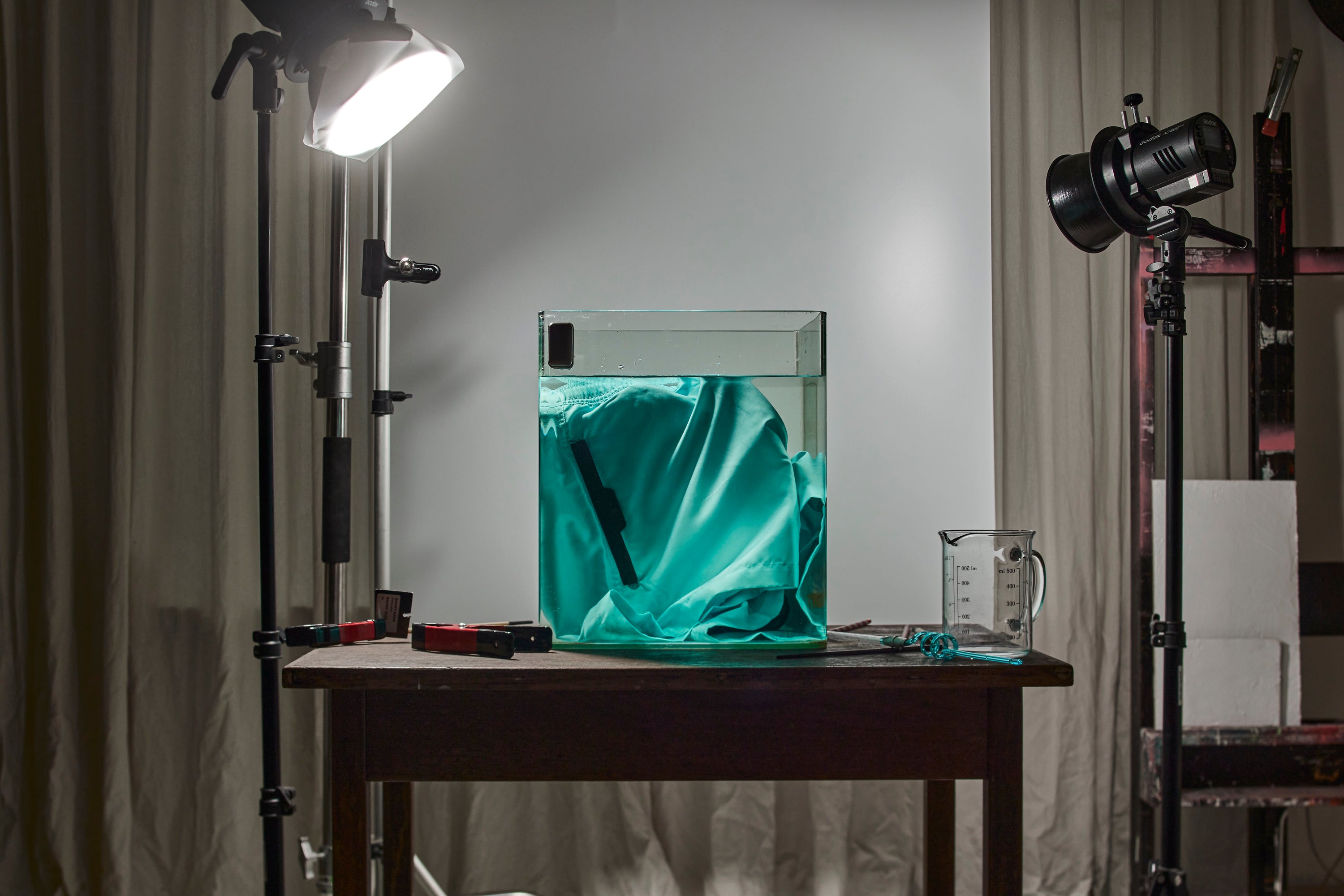 Waterproof swimming shorts color pretty mint in Aquarium